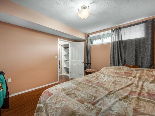 211-825 Hill Street, Ashcroft, BC - Indoor Photo Showing Bedroom