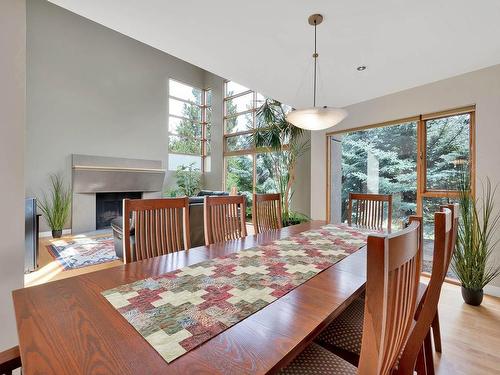 1944 The Pinnacles, Kamloops, BC - Indoor Photo Showing Dining Room