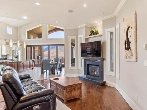 6240 Trans Canada Highway, Kamloops, BC - Indoor Photo Showing Living Room With Fireplace