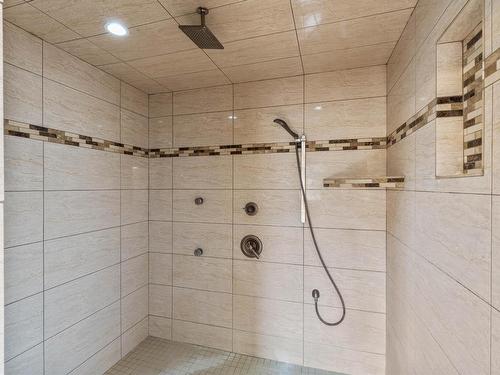 6240 Trans Canada Highway, Kamloops, BC - Indoor Photo Showing Bathroom