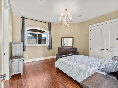 6240 Trans Canada Highway, Kamloops, BC - Indoor Photo Showing Bedroom