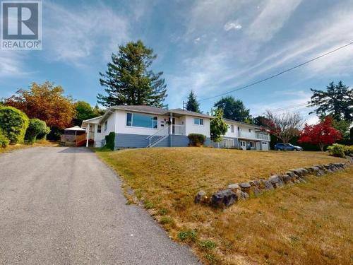 4594 Fernwood Ave, Powell River, BC - Outdoor