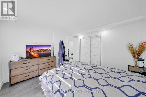 759 Essa Road, Barrie, ON - Indoor Photo Showing Bedroom