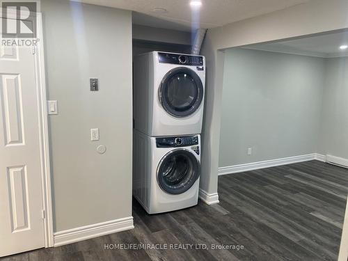 71 High Street, Collingwood, ON - Indoor Photo Showing Laundry Room