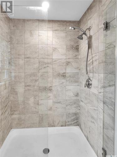 1515 Munroe Avenue S, Saskatoon, SK - Indoor Photo Showing Bathroom