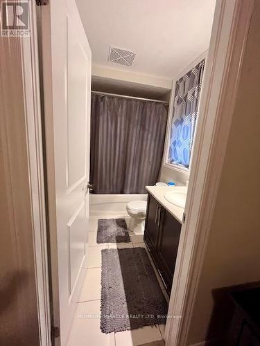 203 - 276 Littlewood Drive, Oakville, ON - Indoor Photo Showing Bathroom