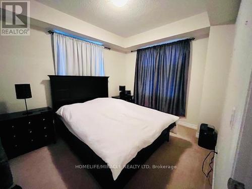 203 - 276 Littlewood Drive, Oakville, ON - Indoor Photo Showing Bedroom