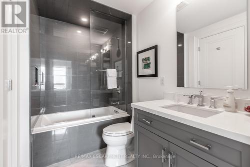 1401 - 2060 Lakeshore Road, Burlington, ON - Indoor Photo Showing Bathroom