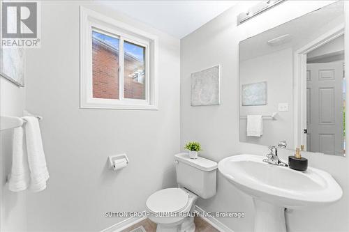 18 Cloverlawn Street, Brampton, ON - Indoor Photo Showing Bathroom