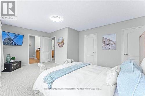 18 Cloverlawn Street, Brampton, ON - Indoor Photo Showing Bedroom