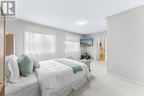 18 Cloverlawn Street, Brampton, ON - Indoor Photo Showing Bedroom