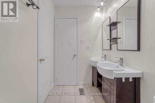 7 - 5659 Glen Erin Drive, Mississauga, ON - Indoor Photo Showing Bathroom