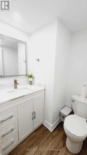 211 - 1300 Mississauga Vly Boulevard, Mississauga, ON - Indoor Photo Showing Bathroom