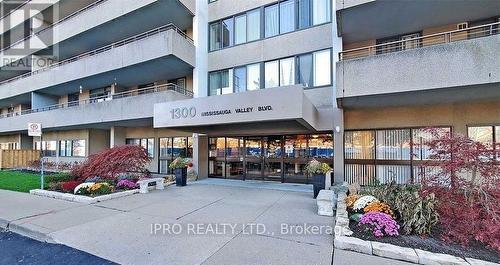 211 - 1300 Mississauga Vly Boulevard, Mississauga, ON - Outdoor