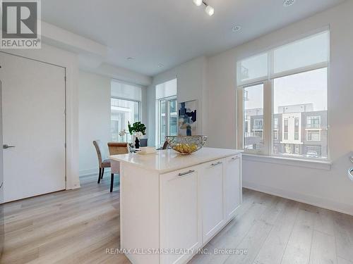 30 Andres Common, Grimsby, ON - Indoor Photo Showing Kitchen