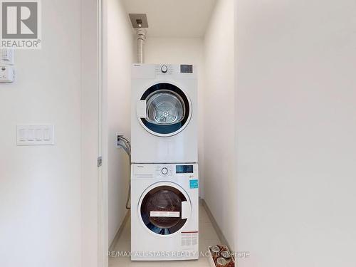 30 Andres Common, Grimsby, ON - Indoor Photo Showing Laundry Room