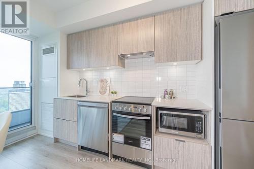 4308 - 395 Bloor Street E, Toronto, ON - Indoor Photo Showing Kitchen With Upgraded Kitchen