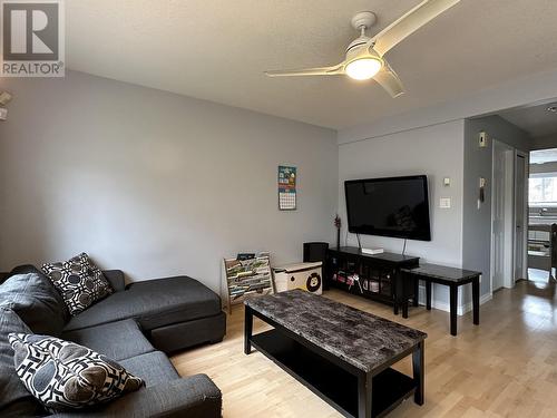 106 2423 8Th Avenue, Prince George, BC - Indoor Photo Showing Living Room