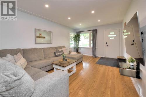 127 Brandon Avenue, Kitchener, ON - Indoor Photo Showing Living Room