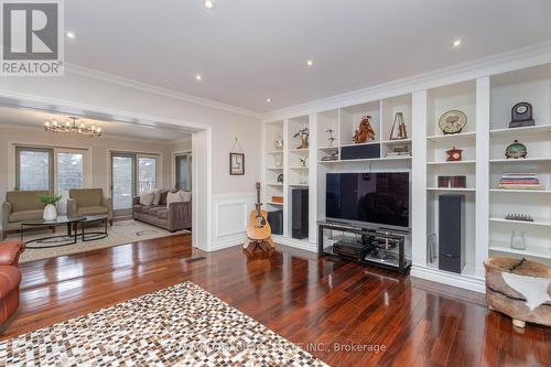 3 Huttonville Drive, Brampton, ON - Indoor Photo Showing Living Room