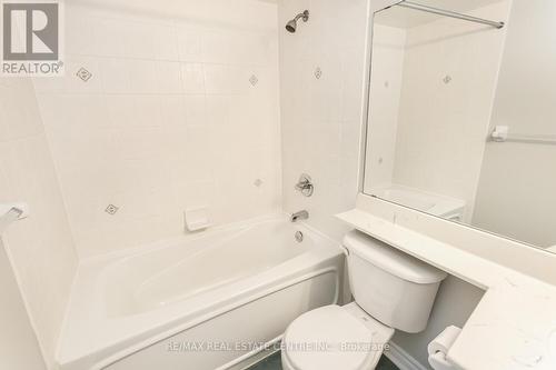 411 - 1 Elm Drive, Mississauga, ON - Indoor Photo Showing Bathroom