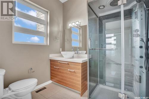 291 Wyant Lane, Saskatoon, SK - Indoor Photo Showing Bathroom