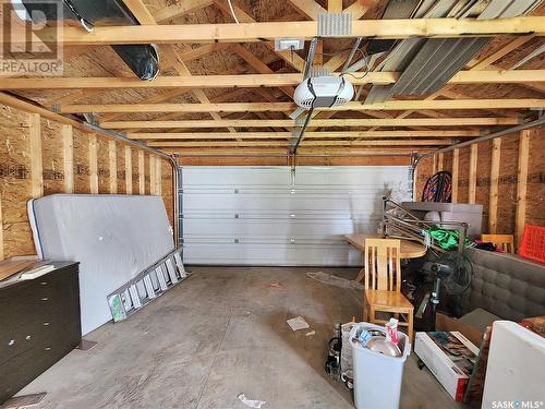 291 Wyant Lane, Saskatoon, SK - Indoor Photo Showing Garage