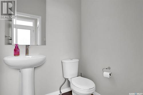 3261 Chuka Boulevard, Regina, SK - Indoor Photo Showing Bathroom
