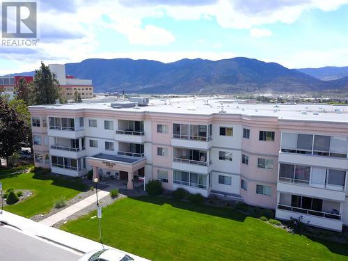 1445 Halifax Street Unit# 309, Penticton, BC - Outdoor With Facade