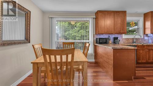 598 Mapledale Avenue, London, ON - Indoor Photo Showing Dining Room