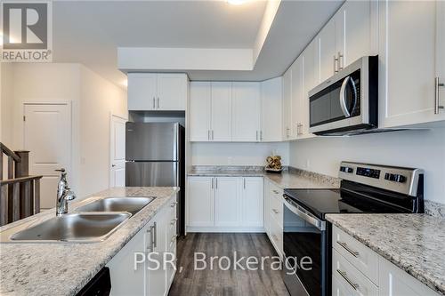 1 - 261 Skinner Road, Hamilton, ON - Indoor Photo Showing Kitchen With Double Sink