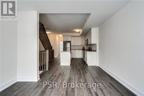 1 - 261 Skinner Road, Hamilton, ON - Indoor Photo Showing Kitchen