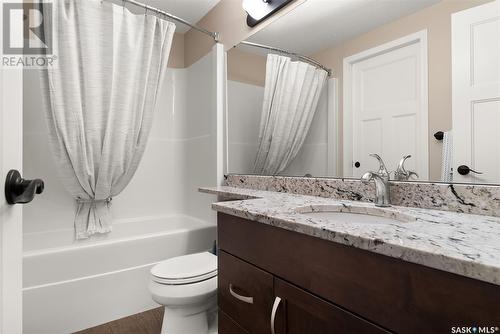 411 1220 Blackfoot Drive, Regina, SK - Indoor Photo Showing Bathroom