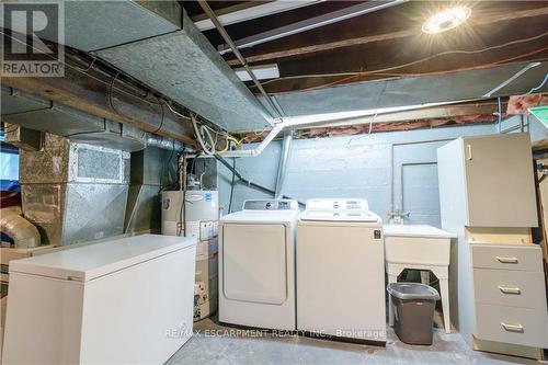 11 Primrose Avenue, Hamilton, ON - Indoor Photo Showing Laundry Room