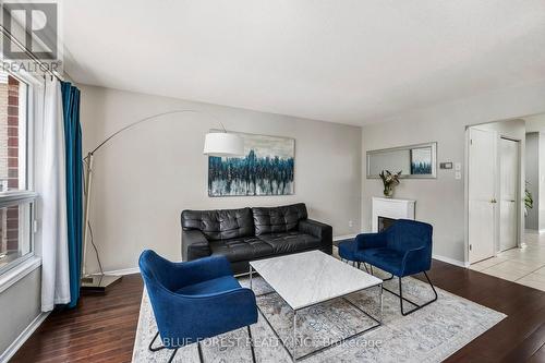 277 Rossmore Court, London, ON - Indoor Photo Showing Living Room