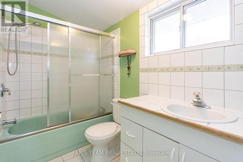 185 Tyrolean Lane, Blue Mountains, ON - Indoor Photo Showing Bathroom