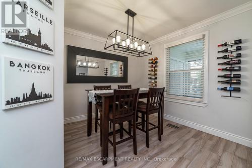 32 Bayfield Avenue, Hamilton, ON - Indoor Photo Showing Dining Room