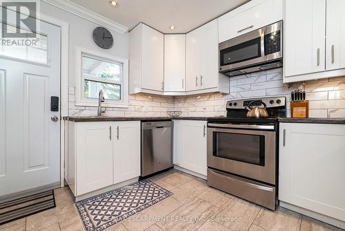 32 Bayfield Avenue, Hamilton, ON - Indoor Photo Showing Kitchen With Stainless Steel Kitchen