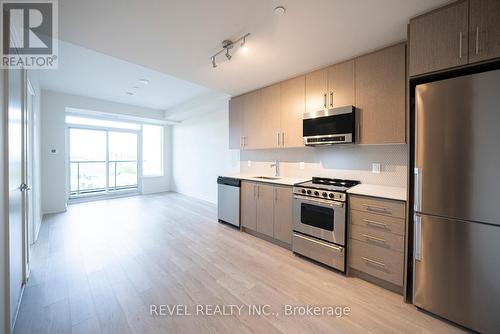 823 - 212 King William Street, Hamilton, ON - Indoor Photo Showing Kitchen