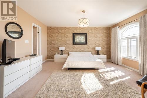 69 Periwinkle Drive, Hamilton, ON - Indoor Photo Showing Bedroom