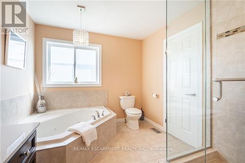 69 Periwinkle Drive, Hamilton, ON - Indoor Photo Showing Bathroom