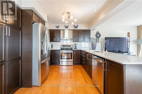 69 Periwinkle Drive, Hamilton, ON - Indoor Photo Showing Kitchen With Double Sink