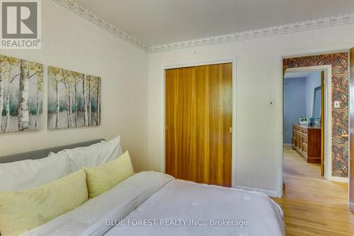 71 Pawnee Crescent, London, ON - Indoor Photo Showing Bedroom