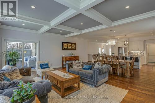 36 Woodland Walk, Southwold (Talbotville), ON - Indoor Photo Showing Living Room