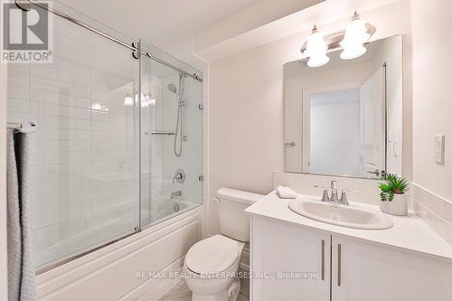 1562 Edencrest Drive, Mississauga, ON - Indoor Photo Showing Bathroom