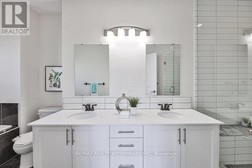 1562 Edencrest Drive, Mississauga, ON - Indoor Photo Showing Bathroom