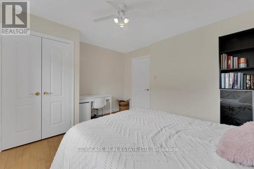 950 Mandolin Place, Mississauga, ON - Indoor Photo Showing Bedroom
