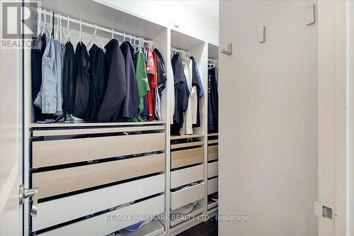 725 - 250 Manitoba Street, Toronto W06, ON - Indoor With Storage