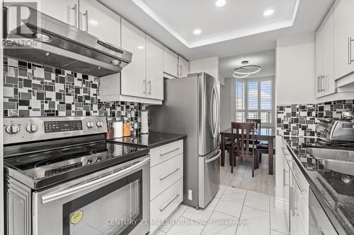 804 - 10 Malta Avenue, Brampton, ON - Indoor Photo Showing Kitchen With Upgraded Kitchen