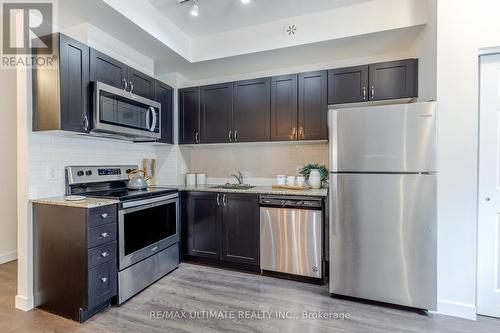 16 - 630 Rogers Road, Toronto, ON - Indoor Photo Showing Kitchen